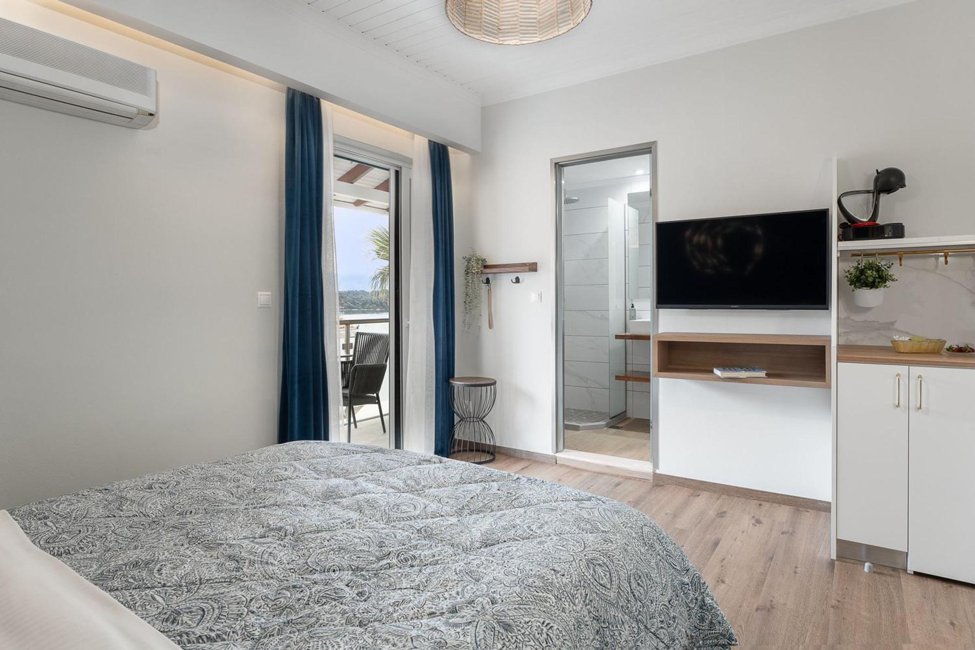 Captain'S Seafront Apartments Nydri  Zewnętrze zdjęcie